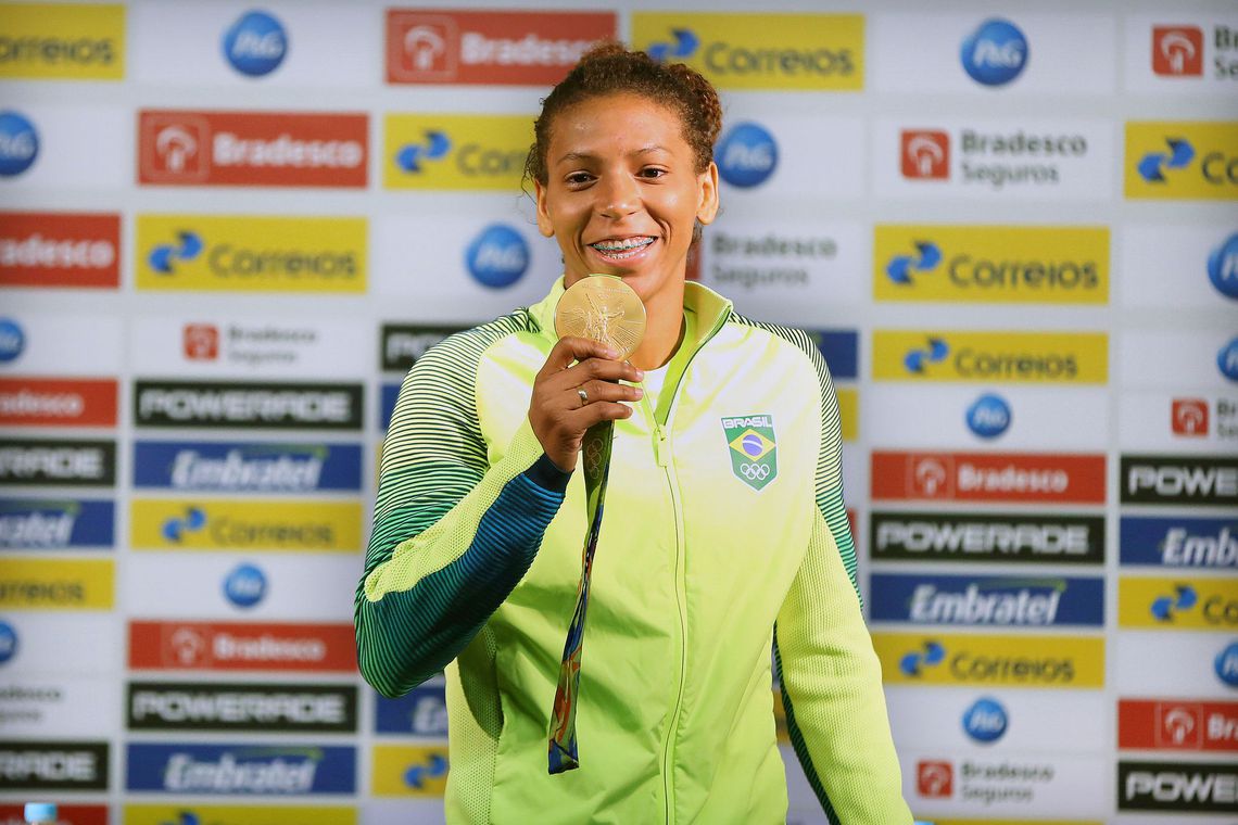 Campeã olímpica Rafaela Silva se  defende de acusação de doping