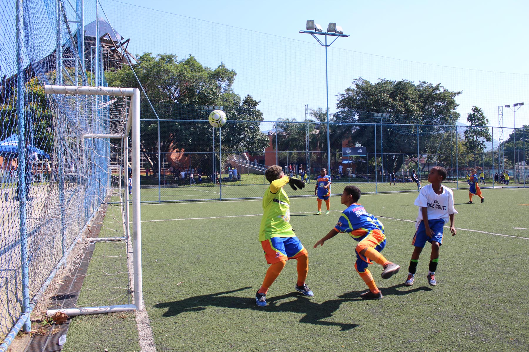 Jogos Estudantis de Nova Iguaçu  têm início com futebol society