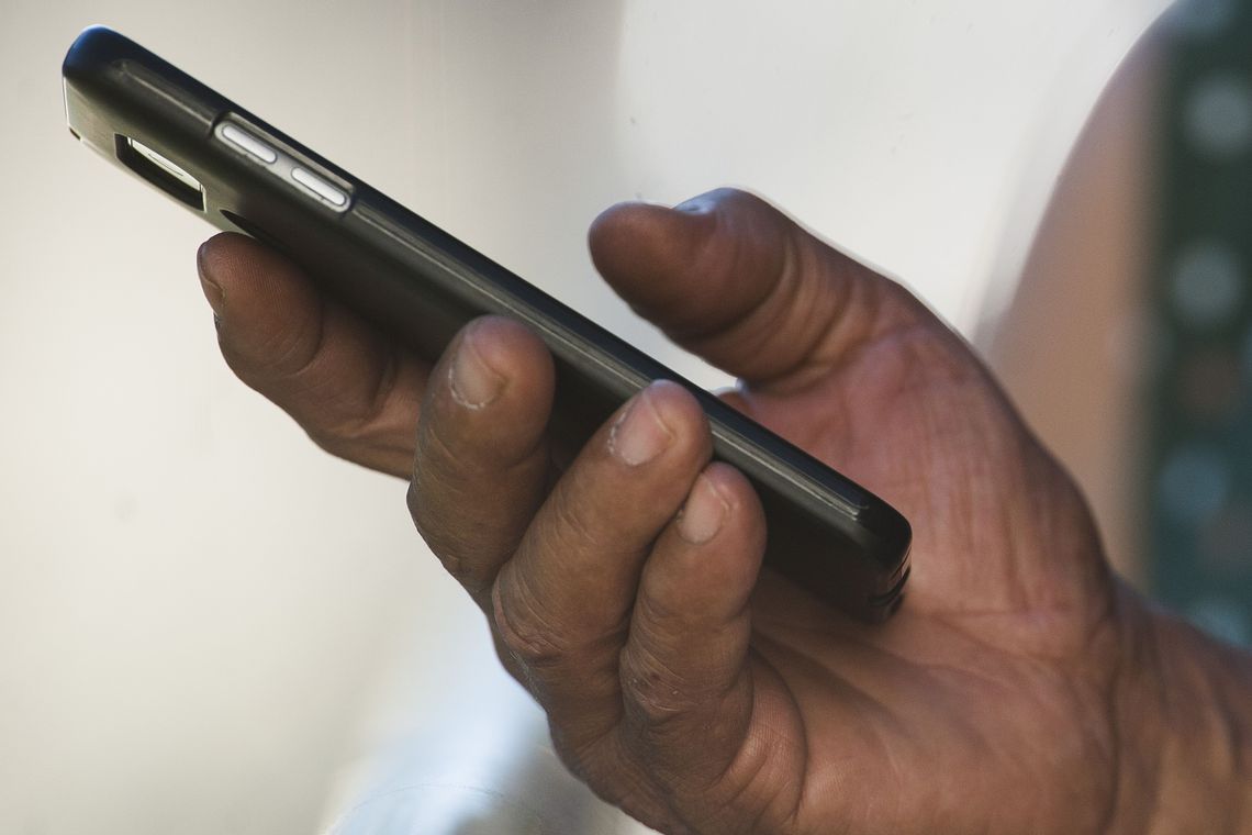 Serviços bancários por celular são  acessados por 65% dos brasileiros