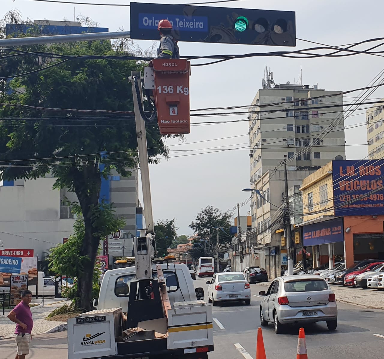 Controle do tráfego em Duque de Caxias contará com semáforos inteligentes