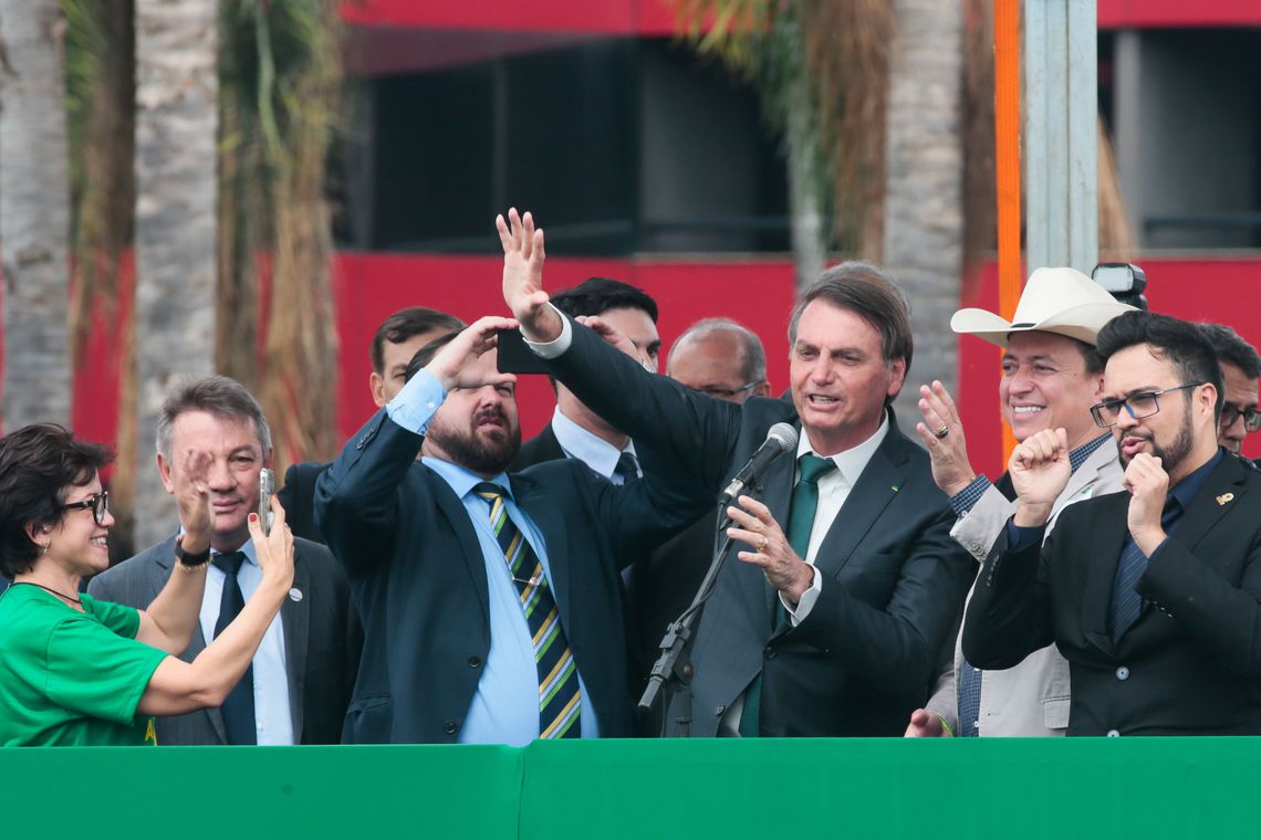 Bolsonaro escolhe número 38  para representar seu novo partido