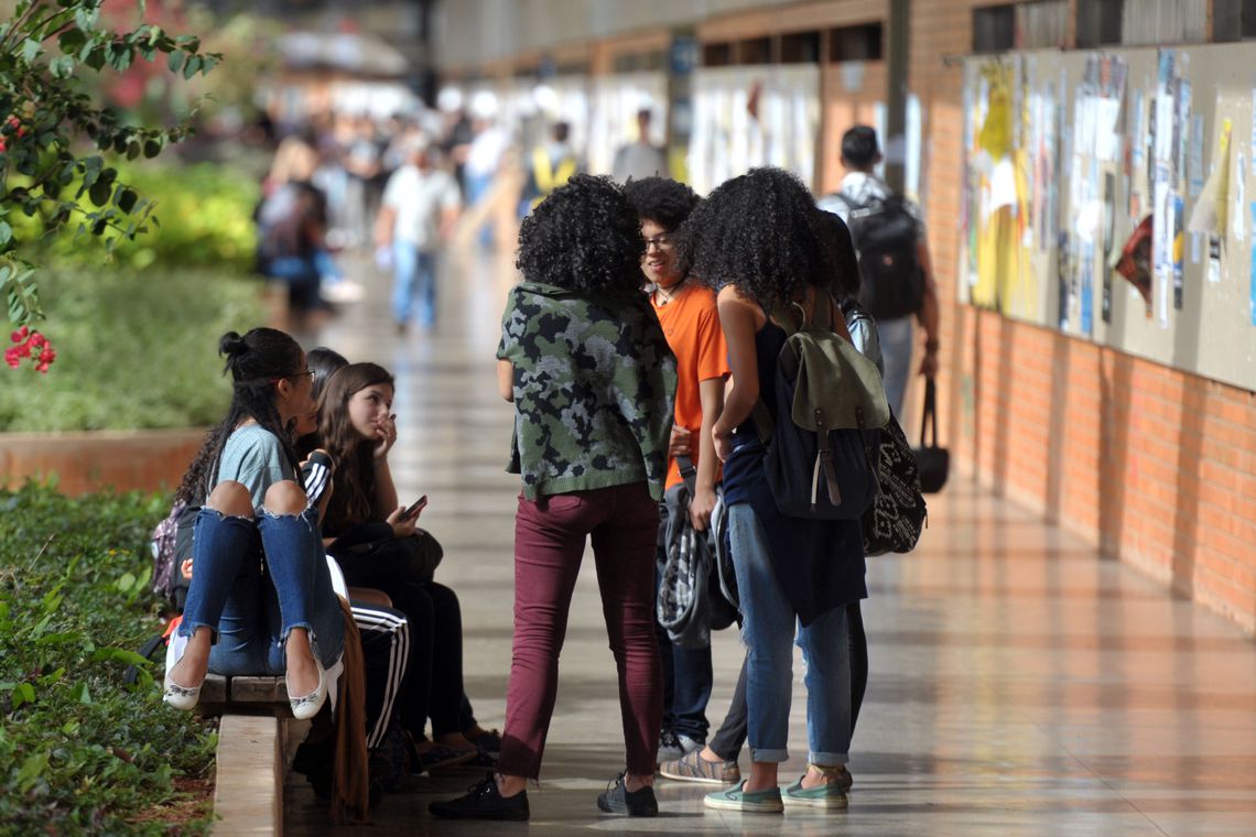 Capes abre 66 mil bolsas para licenciatura e formação de professores