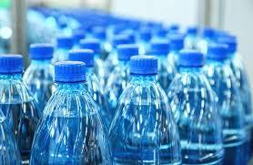 Mais de 70% dos consumidores tem  medo de beber água mineral na rua