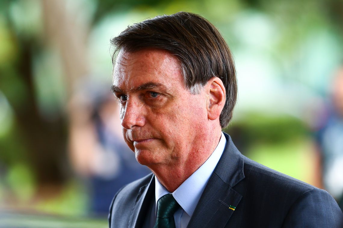 Bolsonaro pede para eleitores não  votarem em quem usar o Fundão