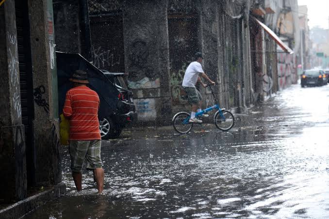 No Rio, municípios trabalham para  conter danos provocados pela chuva