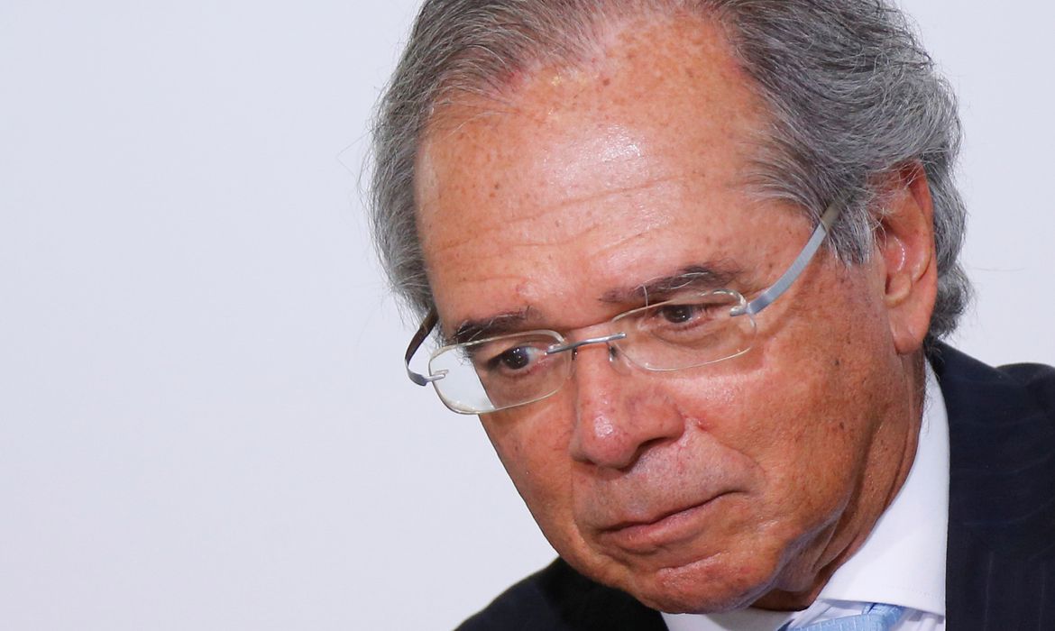 Paulo Guedes anuncia R$ 147,3 bi em  medidas emergenciais contra coronavírus