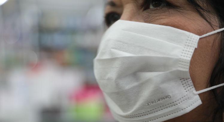 Deputados aprovam pedido para  suspender exportação de máscaras