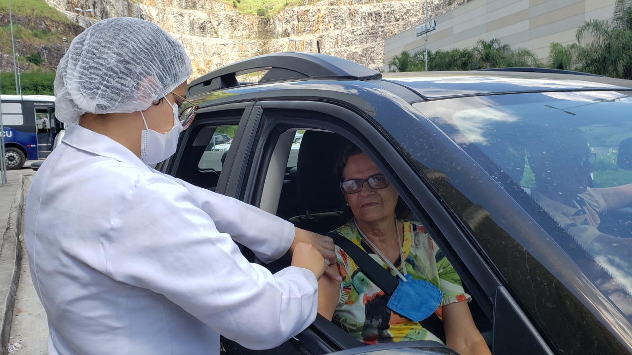 Nova Iguaçu atinge meta  de vacinação contra a gripe