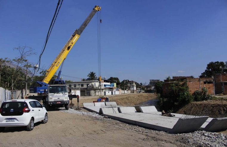 Prefeitura inicia nova etapa de canalização do Rio Botas