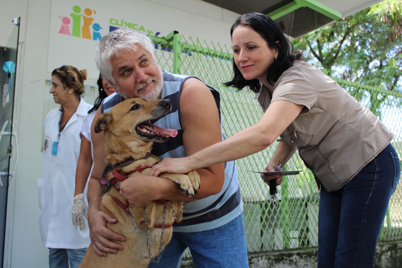 Nova Iguaçu dá início à campanha de  vacinação antirrábica para cães e gatos