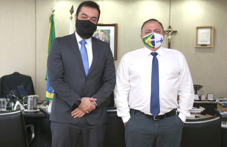 Governador se reúne com  ministro da Saúde em Brasília