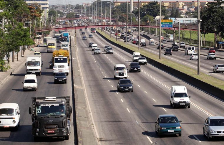 Mais de dois milhões de veículos  já estão licenciados no Rio