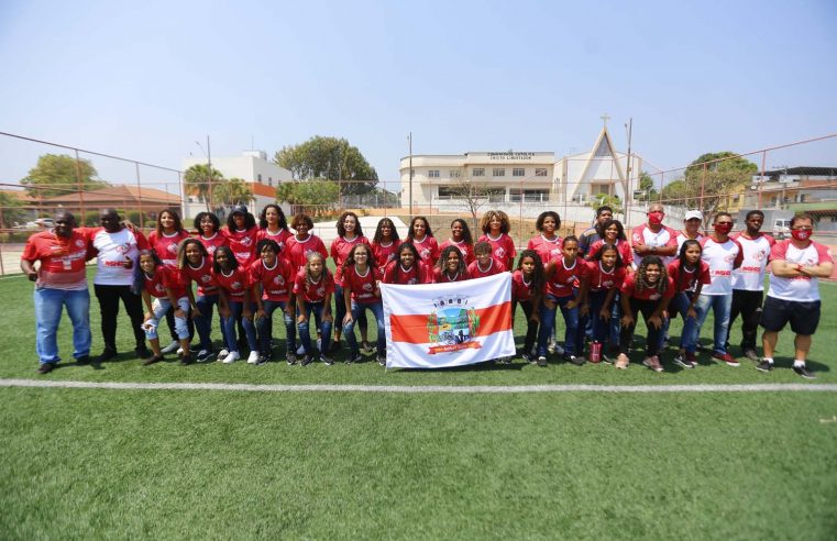 Meninas do Futebol de Belford Roxo  vão disputar amistosos em Brasília