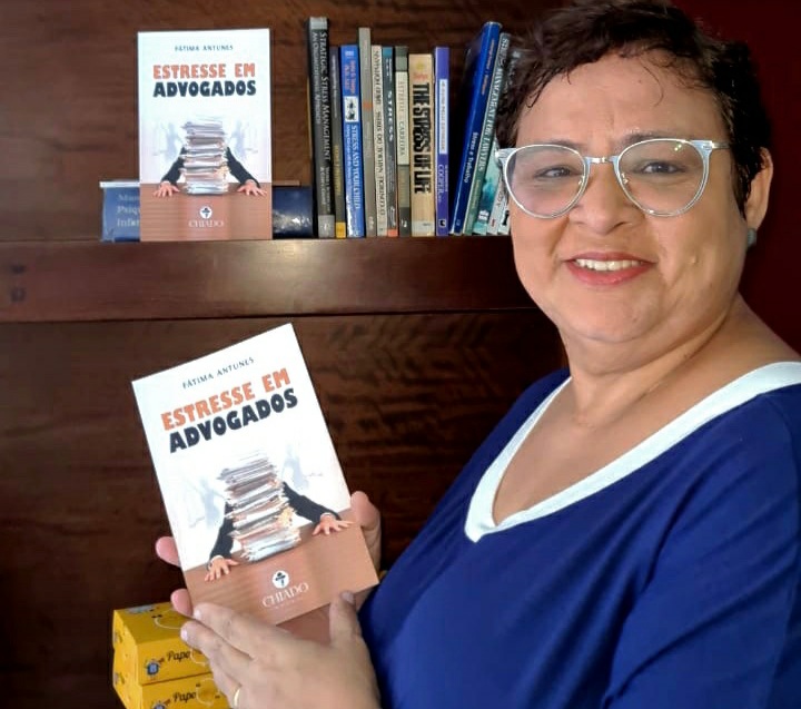 Professora da Baixada faz pesquisa e lança livro  sobre o alto nível de estresse em advogados