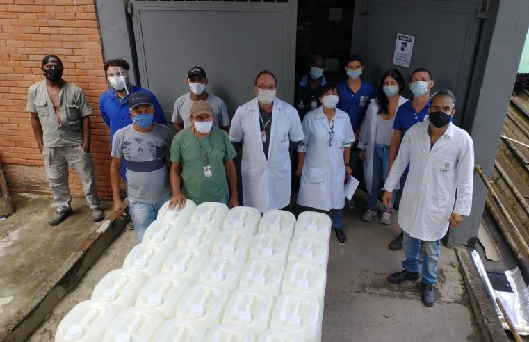 UFRJ doa álcool 70 e em gel a  municípios da Baixada Fluminense