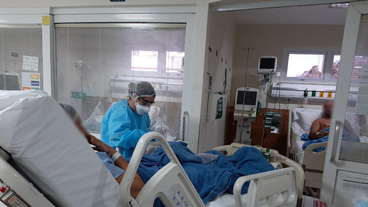 Hospital traz empatia e humanização  para rotina dos pacientes com Covid