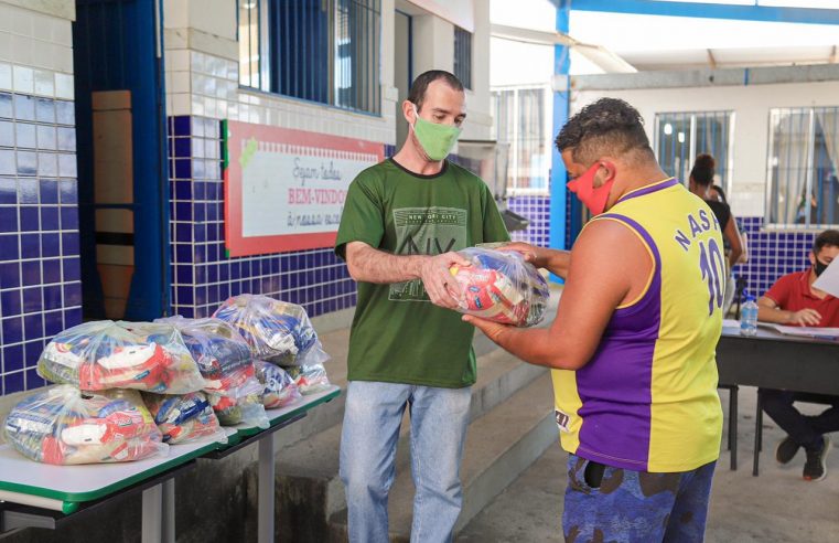 Meriti entrega kit alimentação  para estudantes da rede municipal