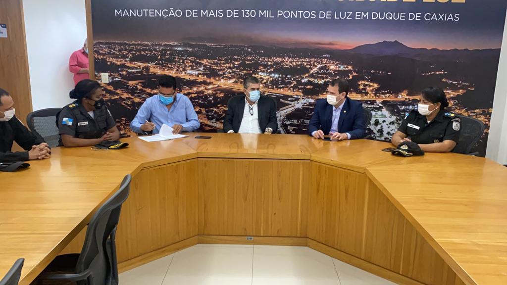 Prefeitura de Duque de Caxias renova convênio com Colégio da Polícia Militar