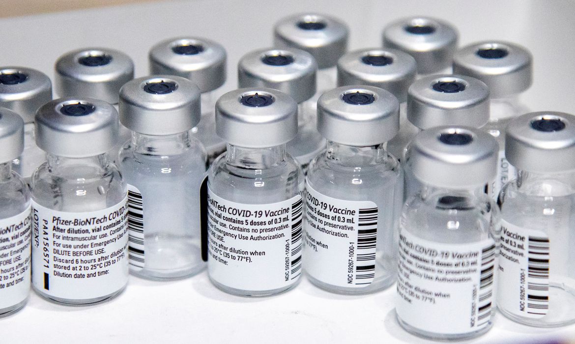 Ministério da Saúde distribui 2,3  milhões de doses da vacina da Pfizer