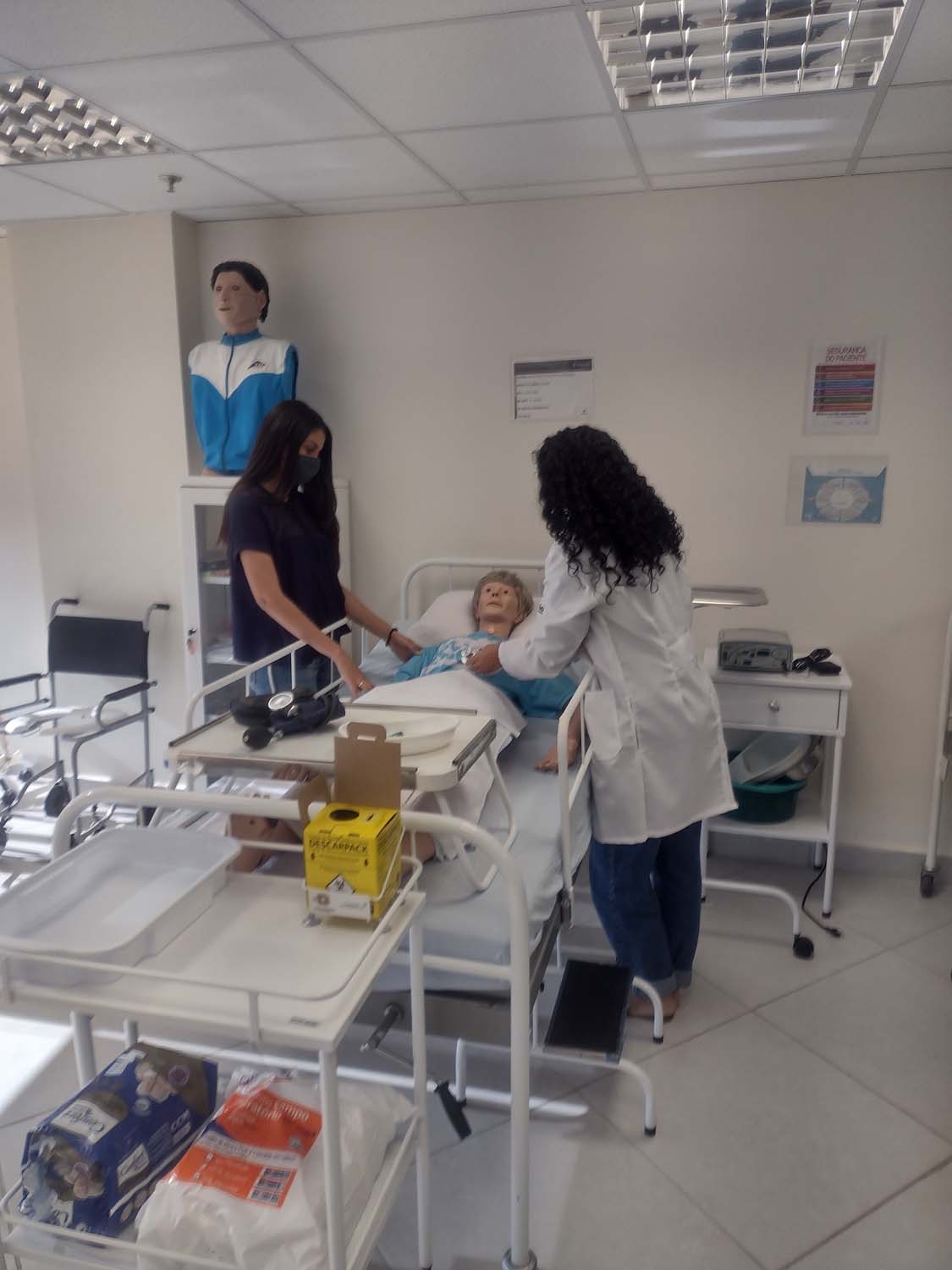 Nova unidade da Estácio em Duque de Caxias oferece sete cursos superiores na área de saúde