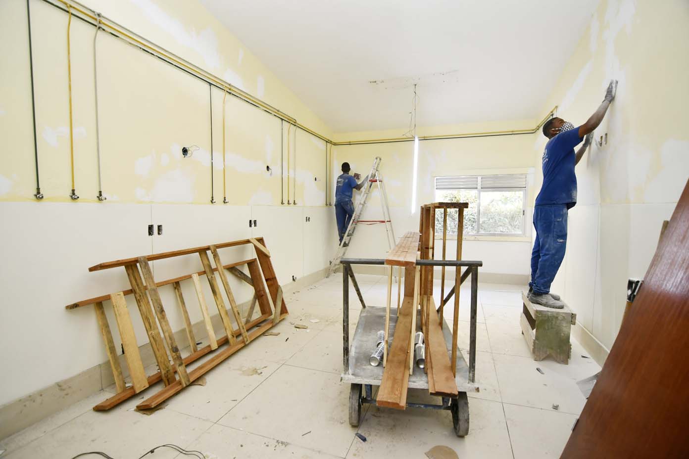 Obras no HGNI avançam e mais da metade das enfermarias já foram reformadas