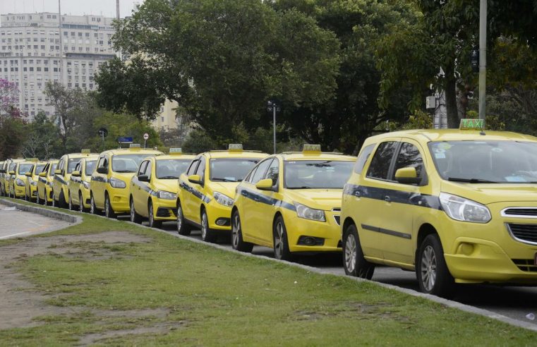Ipem lança selo para combater  táxis piratas no Estado