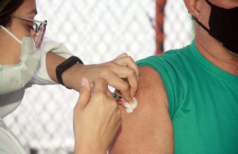 Nova Iguaçu antecipa aplicação do imunizante da Pfizer para 21 dias. Vacinação segue neste sábado (30)