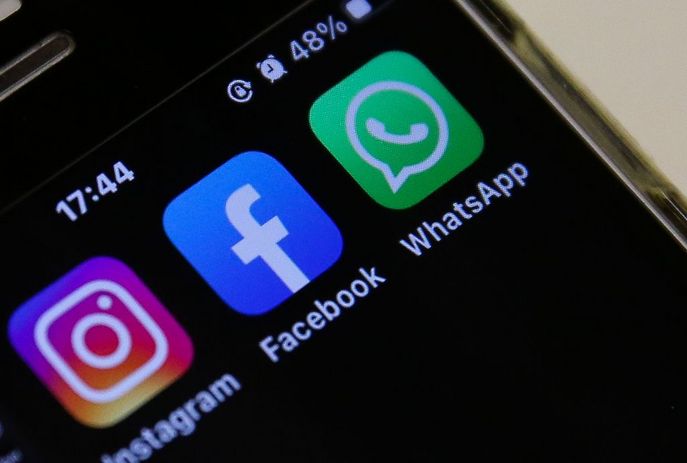 APAGÃO DIGITAL: WhatsApp, Instagram e  Facebook ficaram inacessíveis nesta segunda-feira
