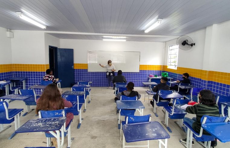 Volta às aulas: retorno tranquilo para sete mil alunos da rede de ensino de Japeri