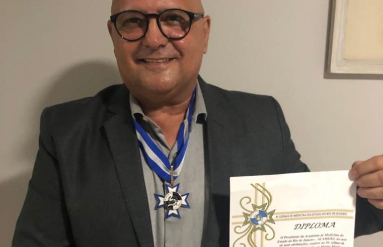 Dr. Gilmar Pacheco recebe Medalha por Mérito Médico