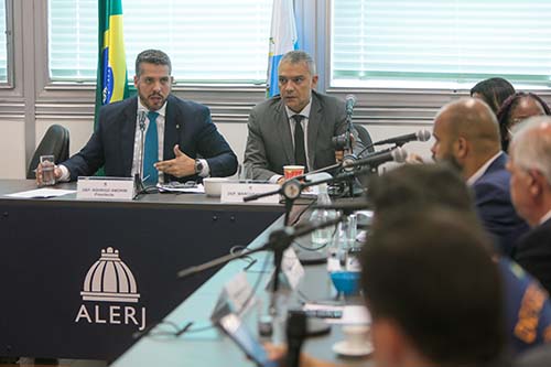 Comissão da Alerj ouve prefeito de Petrópolis  sobre ações após tragédias das chuvas