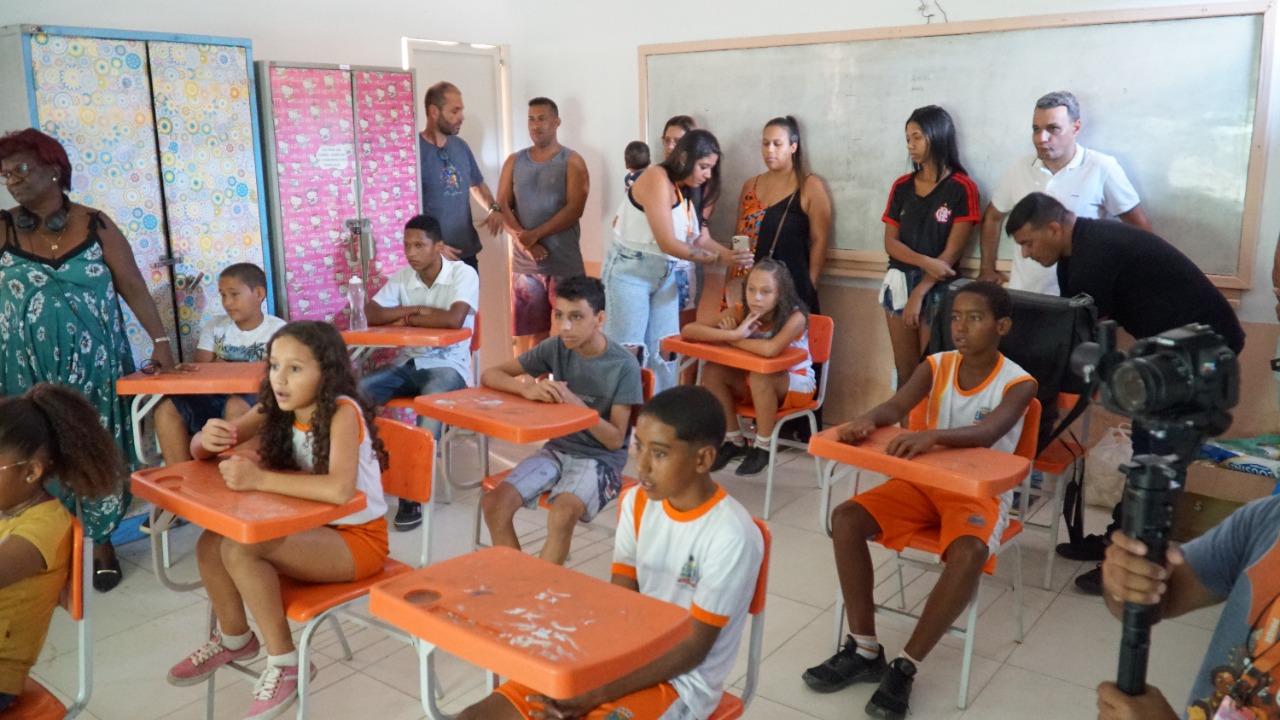 “A história que muda a história” é exibido na Escola Municipal Jardim Glaucia