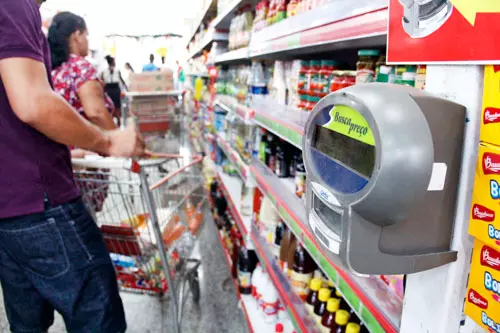 Agora é lei: leitor de preços deve estar em local acessível ao consumidor nos supermercados