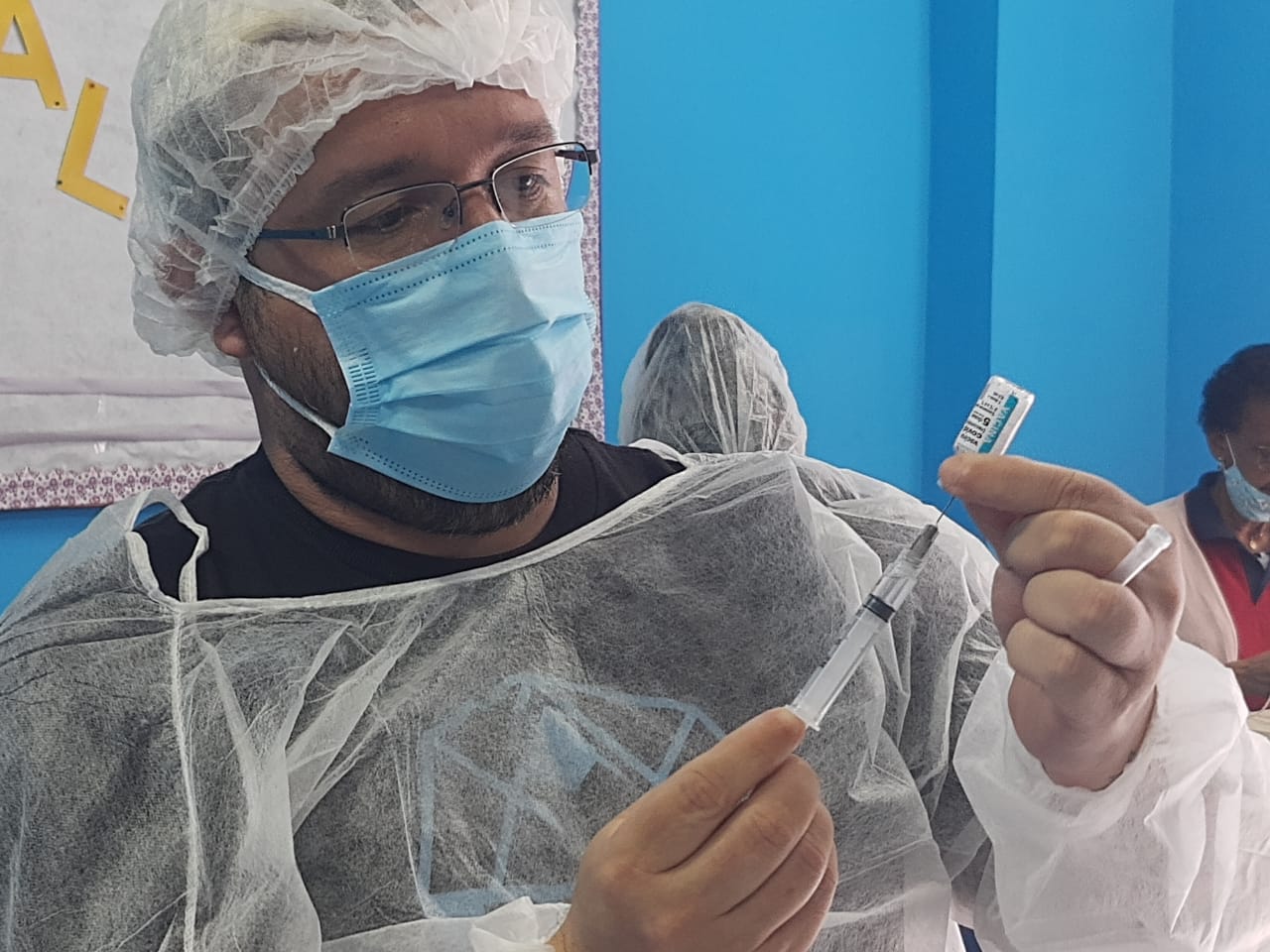 Caxias faz mutirão de vacinação contra a gripe para trabalhadores da educação nesta quinta-feira