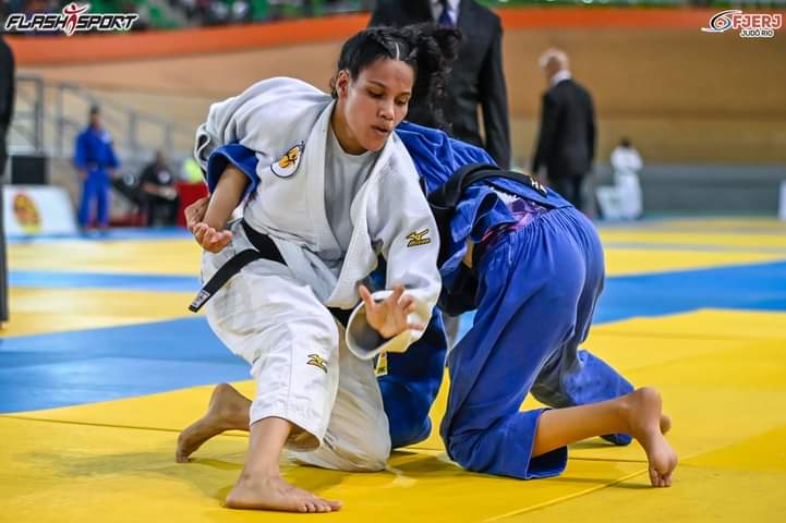 Judocas iguaçuanas se destacam no campeonato carioca e na seletiva estadual