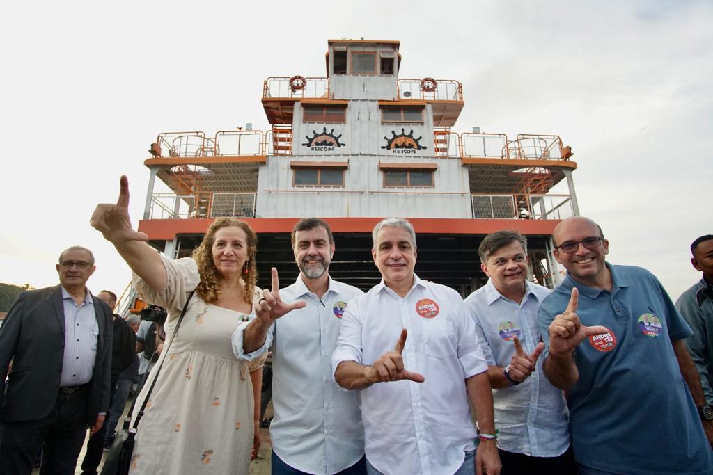 André e Freixo visitam estaleiro em Niterói e defendem retomada da indústria naval