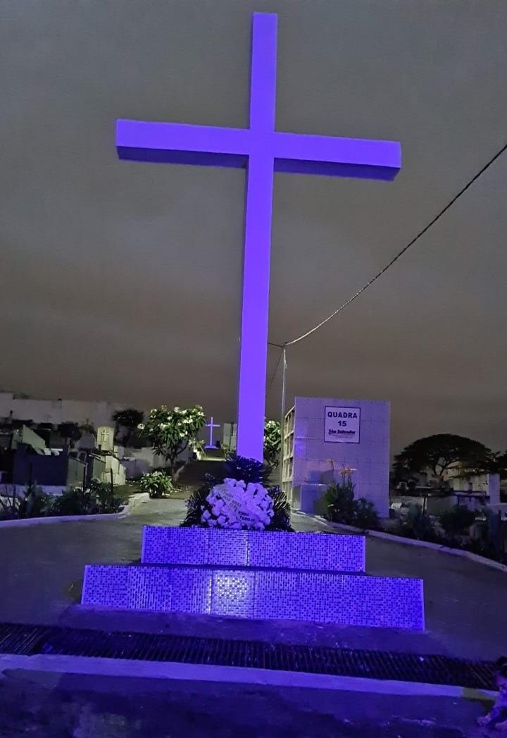 Cemitério de Nova Iguaçu adere à campanha Agosto Lilás pelo fim da violência contra a mulher