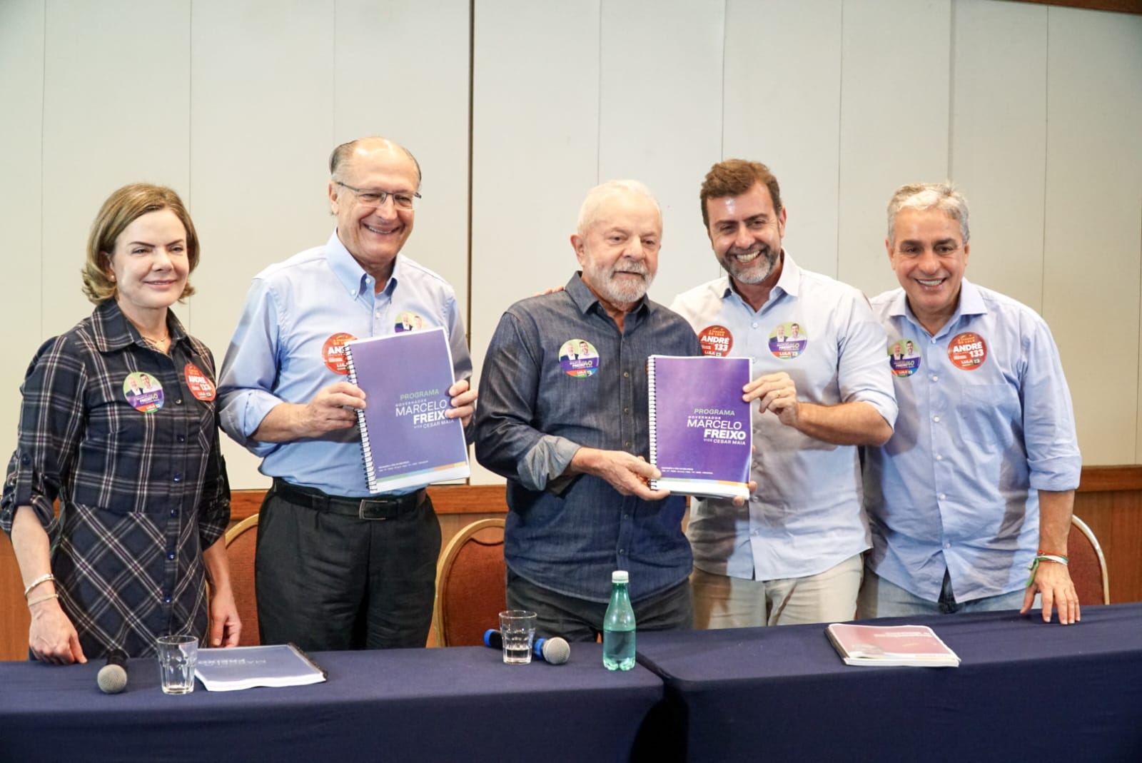 Lula reitera apoio a André e programa visita à Baixada