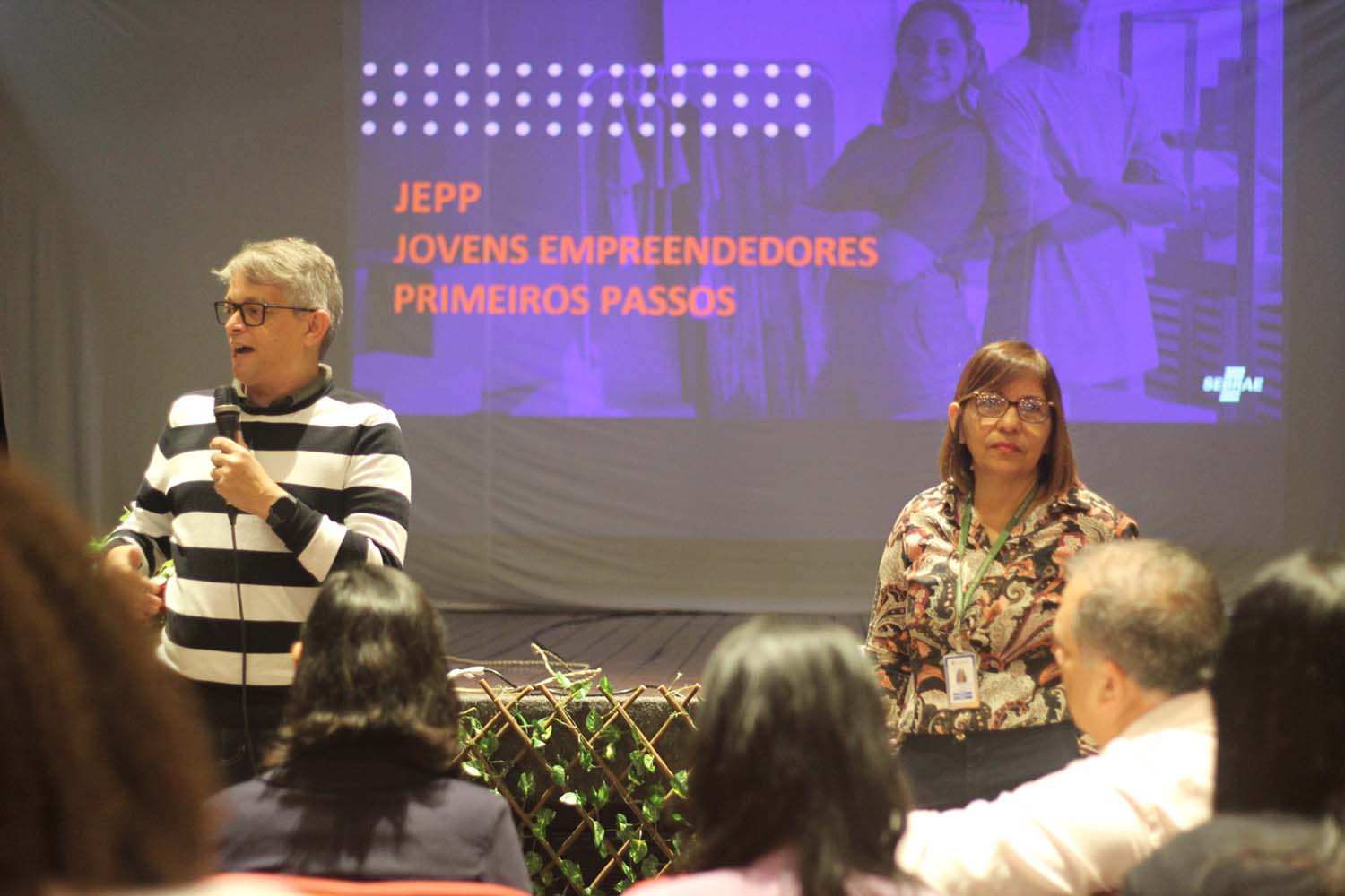 Queimados lança Programa Jovens Empreendedores Primeiros Passos