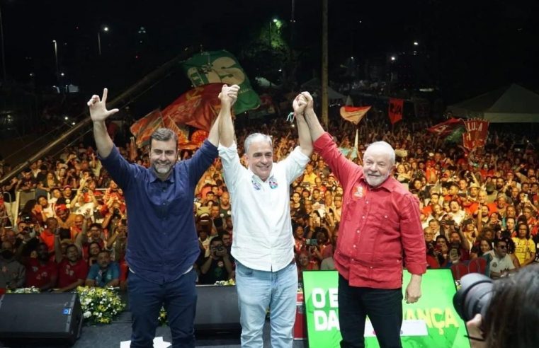 Em comício em Nova Iguaçu, Lula e Freixo destacam competência de André
