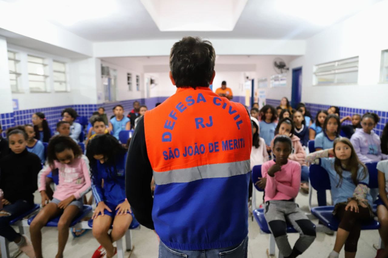 Prefeitura de São João de Meriti realiza mais uma edição do Projeto Defesa Civil nas Escolas