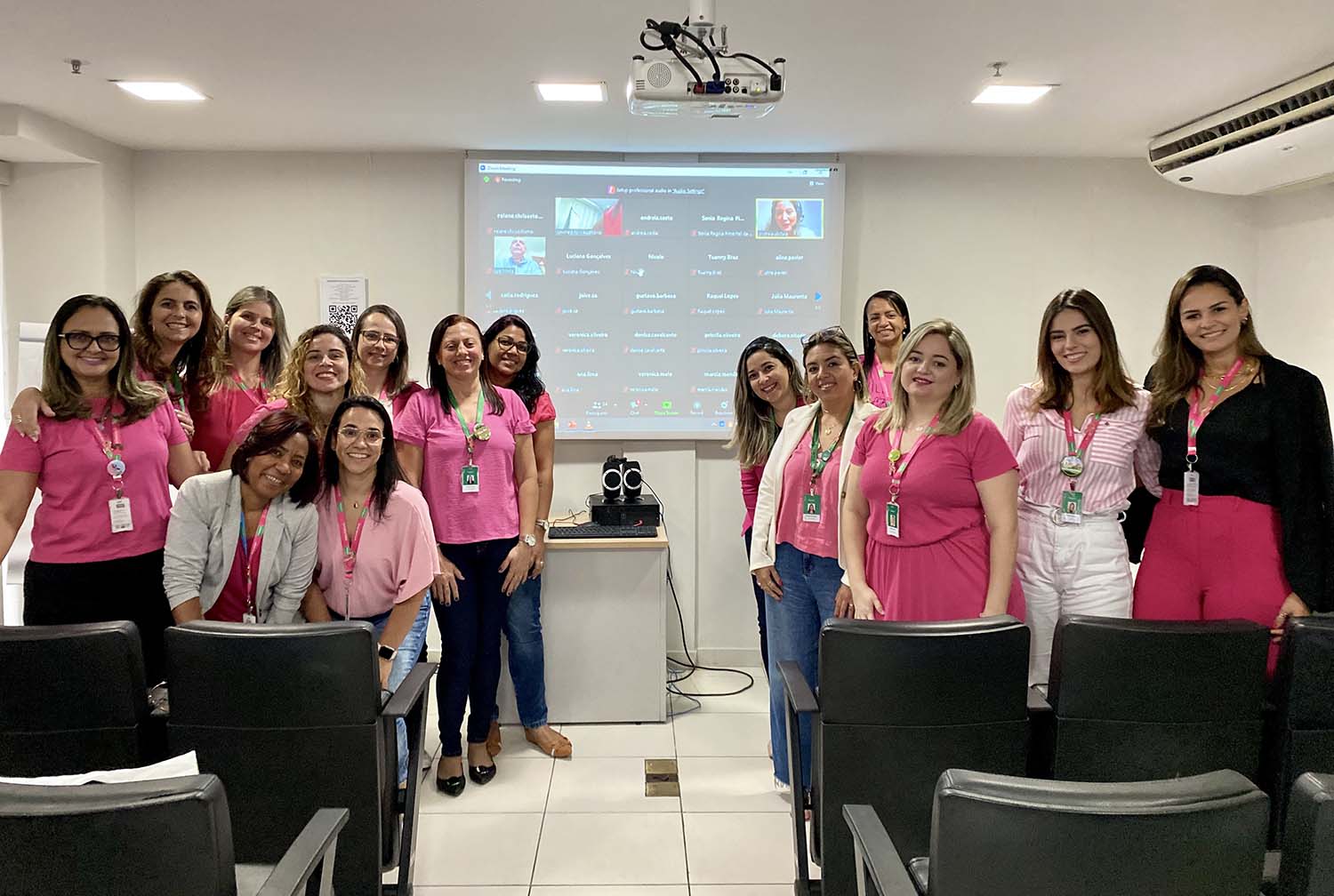 Unimed Nova Iguaçu debate câncer de mama