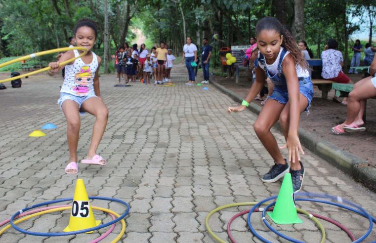 Crianças de Queimados participam de colônia de férias sustentável