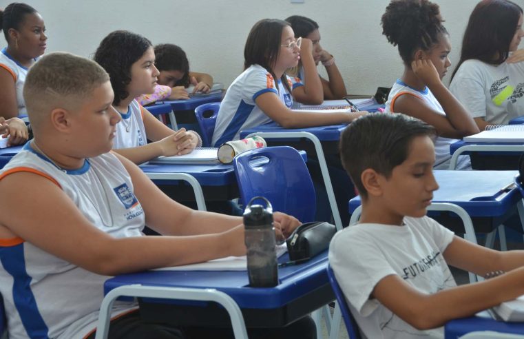 Ano letivo da rede municipal de Nova Iguaçu começa com escolas cheias e alunos entusiasmados