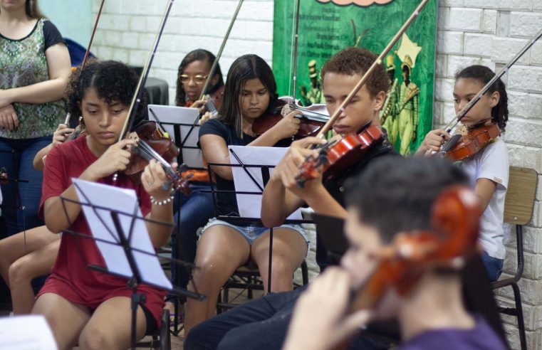 Instituto Zeca Pagodinho inicia as aulas de música do primeiro semestre de 2023