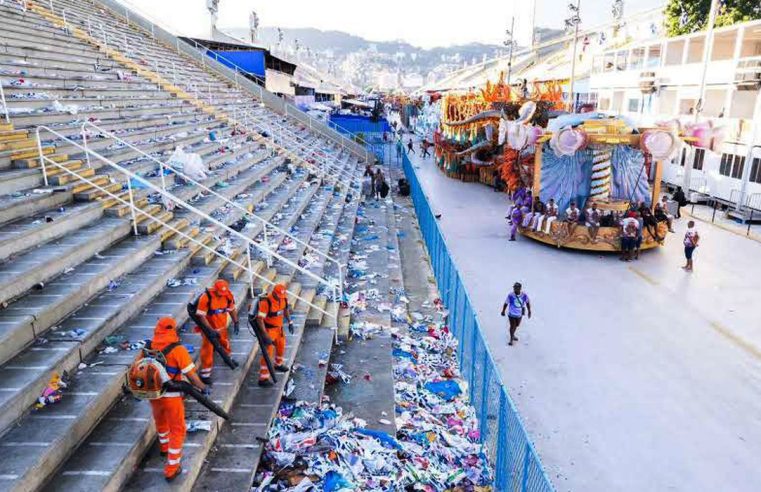 Desfiles de blocos e escolas no Rio já geraram 466,2 toneladas de lixo
