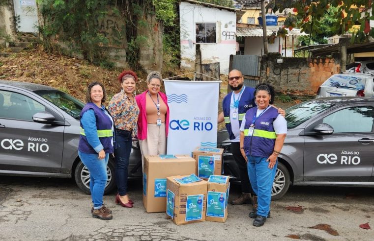 Funcionários da Águas do Rio na Baixada Fluminense arrecadam 130 kg de roupas