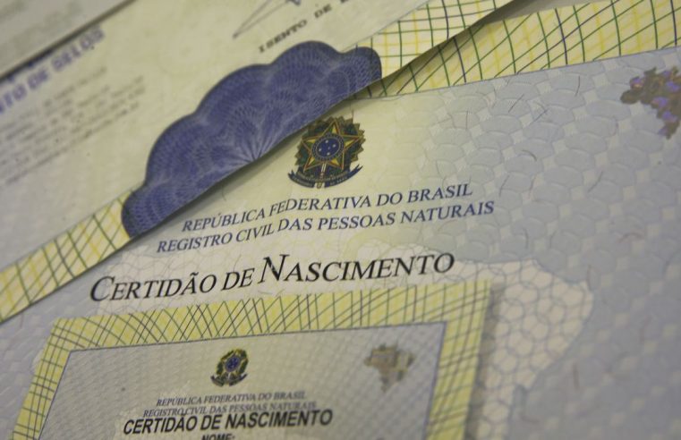 Mais de 13 mil crianças não receberam o nome do pai no último ano no Rio de Janeiro