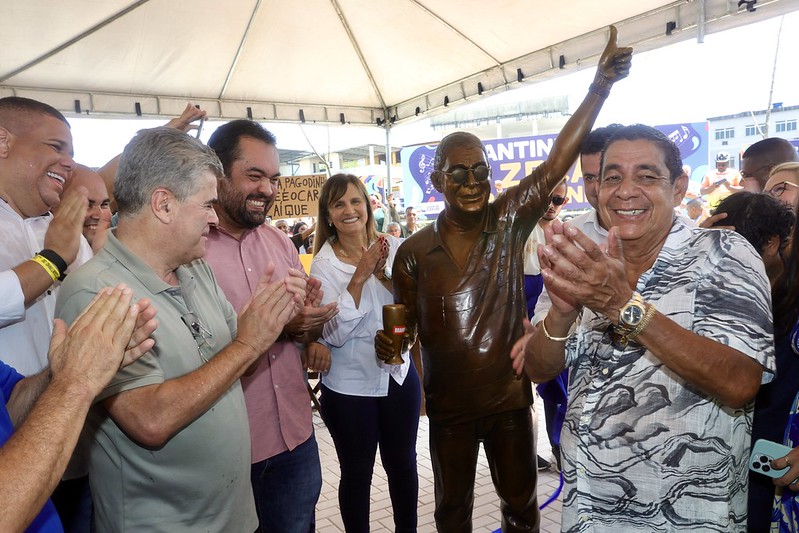 Praça em homenagem ao Zeca Pagodinho é inaugurada em Duque de Caxias