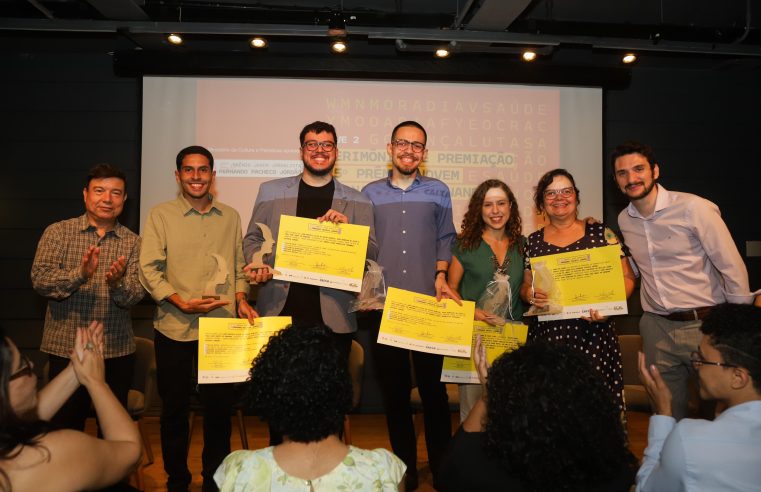 Baixada no topo: Jornalismo da UFRRJ recebe prêmio nacional de Direitos Humanos